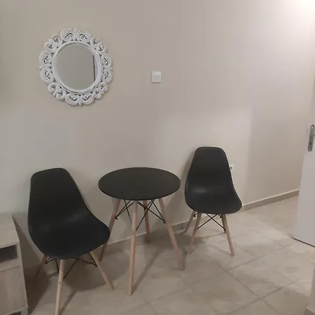 G M 3 Kentpo In The Heart Of The Apartment *